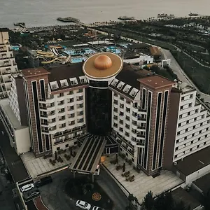 Отель Saturn Palace *****