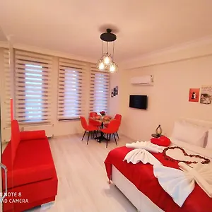 2* Апарт-отель Pera Colour House