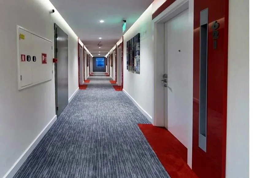 Ramada Encore Istanbul Kartal Отель