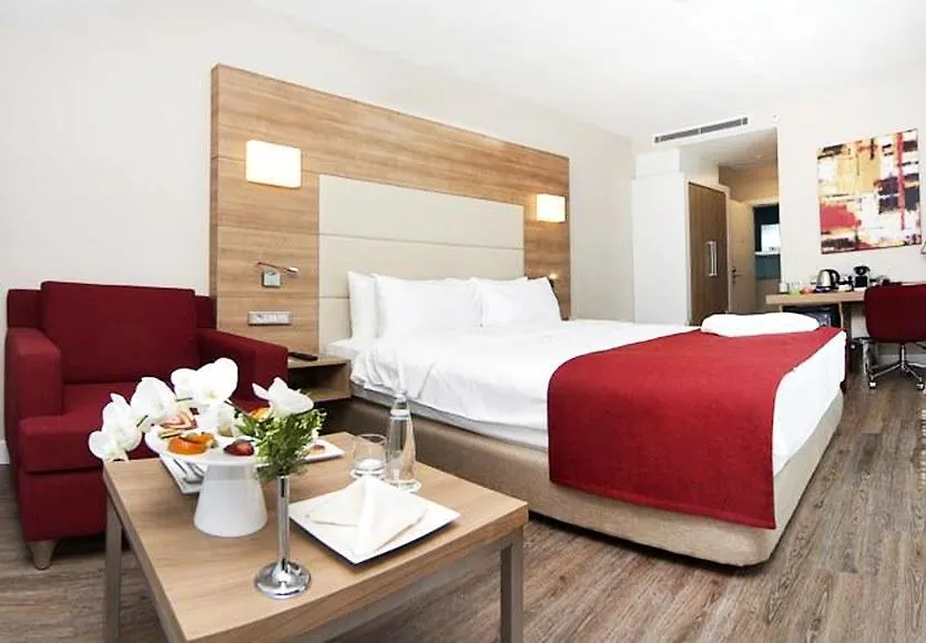 Ramada Encore Istanbul Kartal