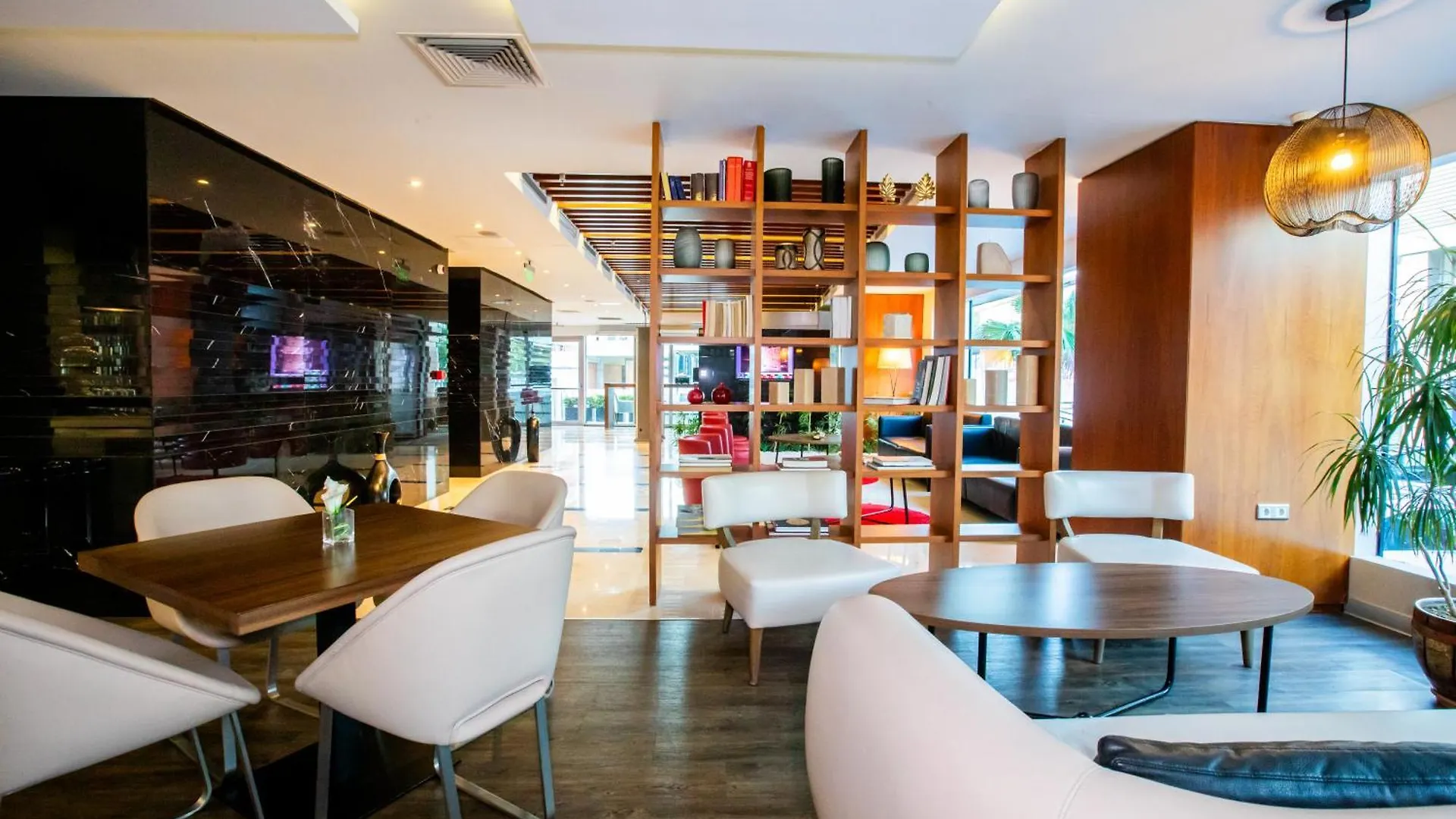 Отель Ramada Encore Istanbul Kartal