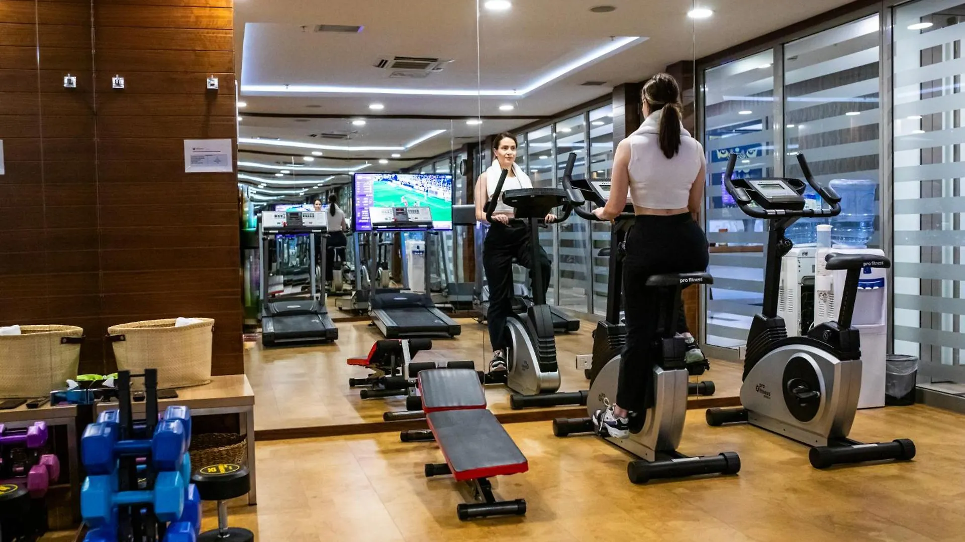 Отель Ramada Encore Istanbul Kartal
